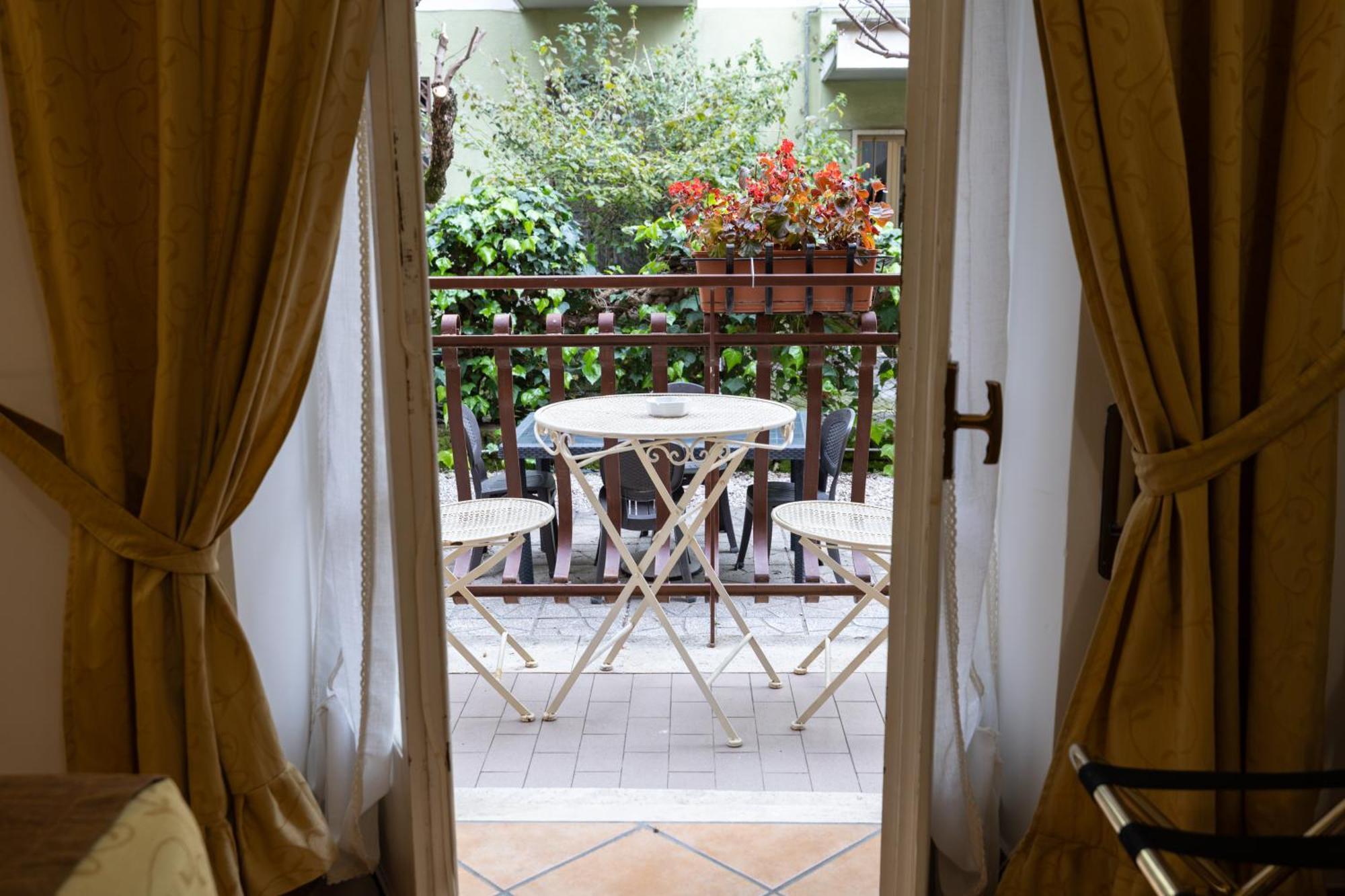 Casa Lollobrigida Couette-café Ciampino
